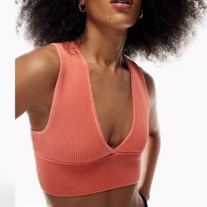 Aritzia Babaton Sculpt Knit Deep V Tank